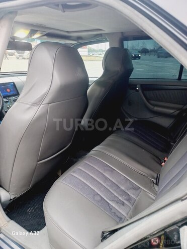 Mercedes C 230 1999, 234,569 km - 2.3 l - Bakı