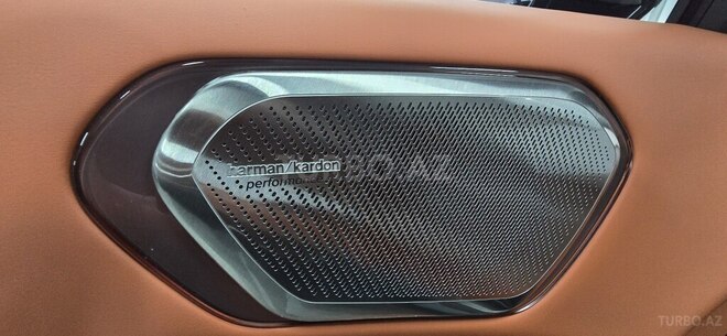 Lynk & Co 900-5