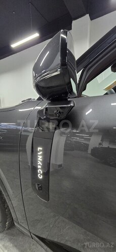 Lynk & Co 900-8