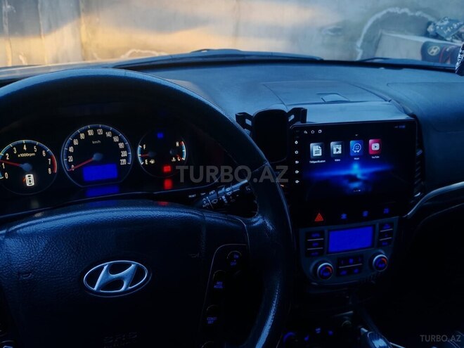 Hyundai Santa Fe-5