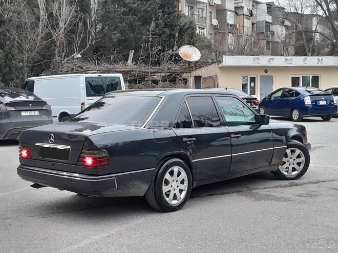 Mercedes 250 D 1995, 325,485 km - 2.5 l - Sumqayıt