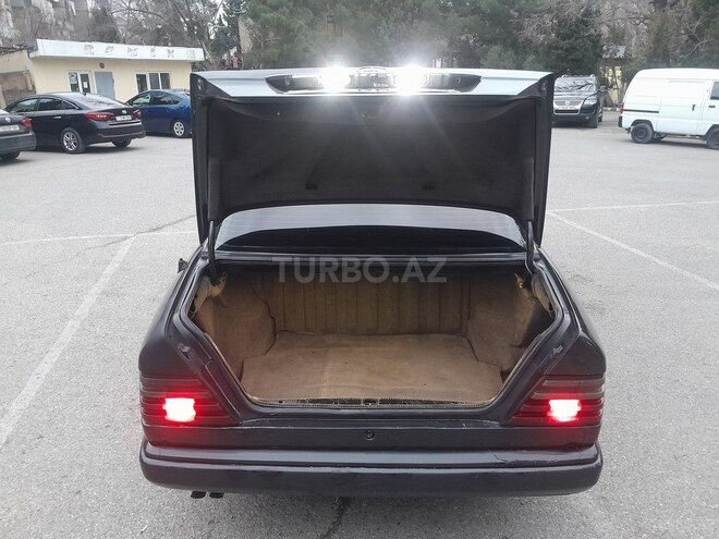Mercedes 250 D 1995, 325,485 km - 2.5 l - Sumqayıt