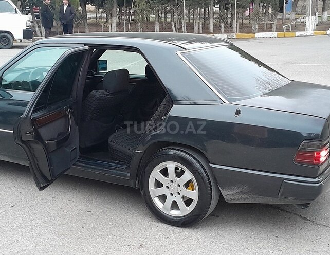 Mercedes 250 D 1995, 325,485 km - 2.5 l - Sumqayıt