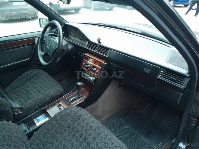 Mercedes 250 D 1995, 325,485 km - 2.5 l - Sumqayıt