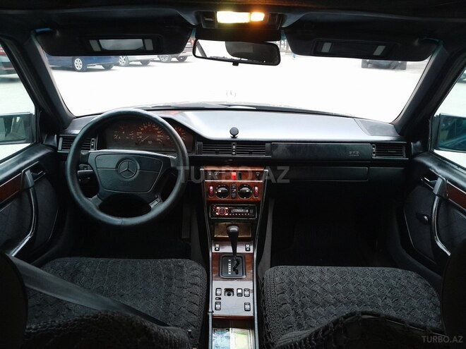 Mercedes 250 D 1995, 325,485 km - 2.5 l - Sumqayıt
