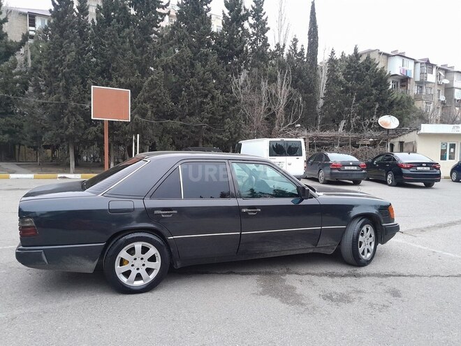 Mercedes 250 D 1995, 325,485 km - 2.5 l - Sumqayıt