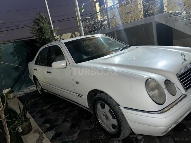 Mercedes E 200 1996, 303,320 km - 2.0 л - Bakı