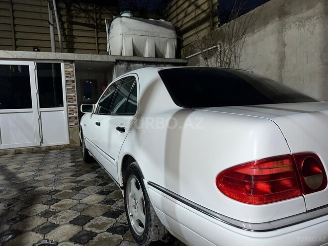 Mercedes E 200 1996, 303,320 km - 2.0 л - Bakı