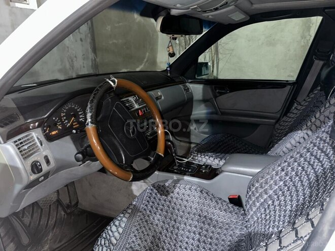 Mercedes E 200 1996, 303,320 km - 2.0 л - Bakı