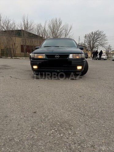 Opel Vectra 1995, 350,000 km - 1.8 л - Bakı