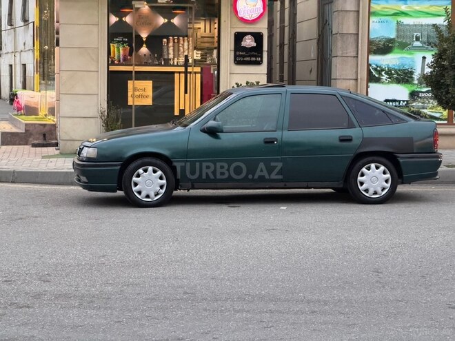 Opel Vectra 1995, 350,000 km - 1.8 л - Bakı