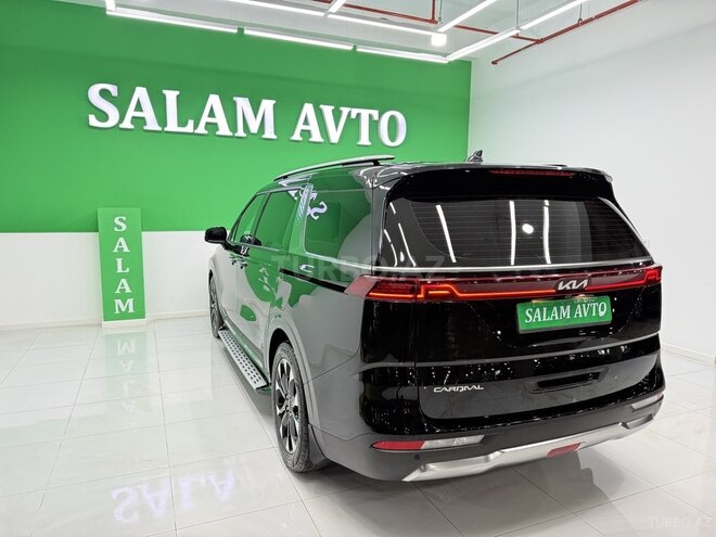 Kia Carnival-4