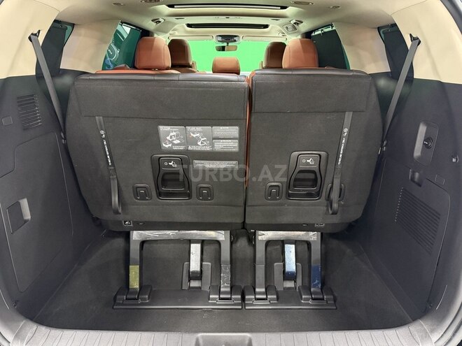 Kia Carnival-20