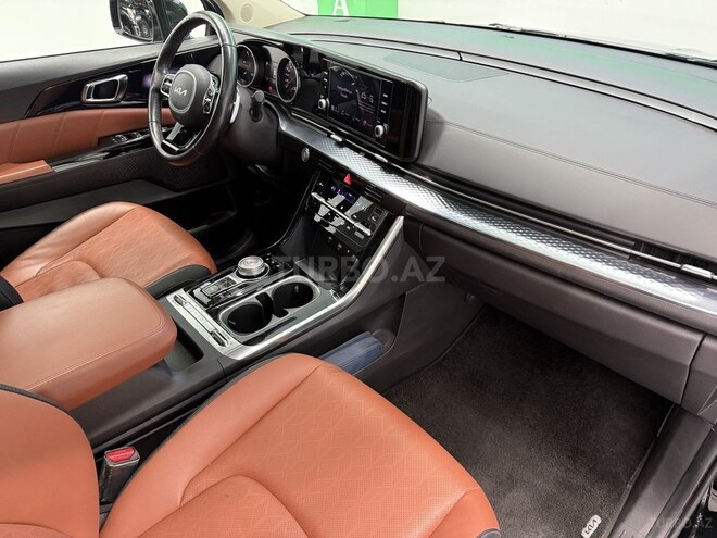 Kia Carnival-10