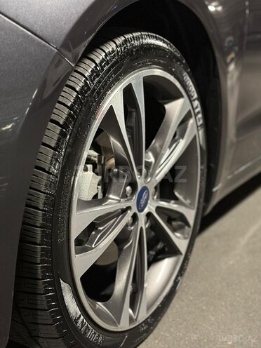 Ford Fusion (North America)-4