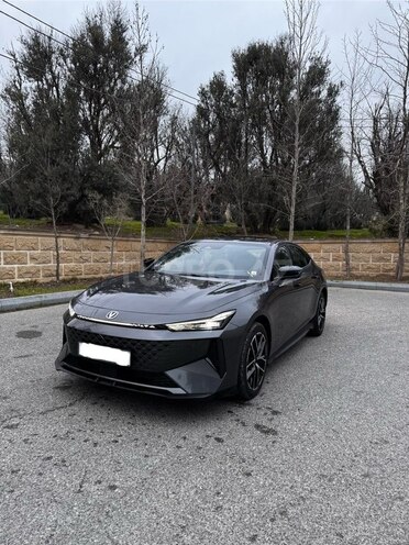 Changan  2025, 248 km - 1.5 л - Bakı