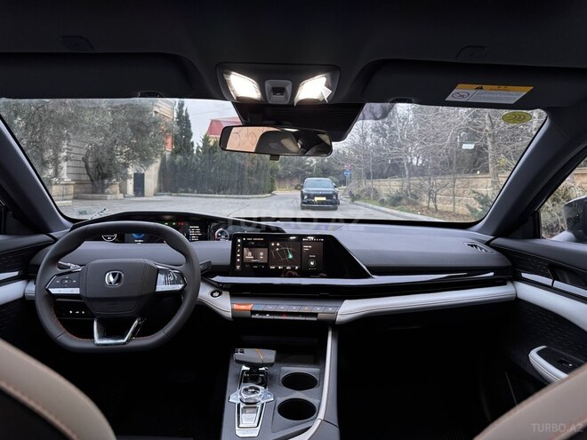 Changan  2025, 248 km - 1.5 л - Bakı