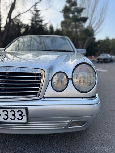 Mercedes E 280 1999, 567,800 km - 2.8 л - Sumqayıt