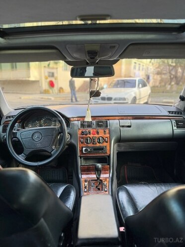 Mercedes E 280 1999, 567,800 km - 2.8 л - Sumqayıt