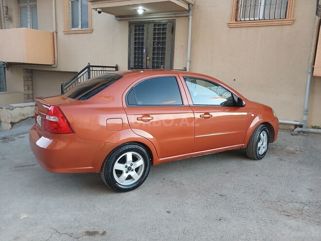 Chevrolet Aveo-4