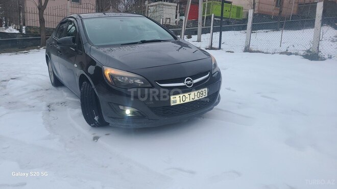 Opel Astra 2015, 181,000 km - 1.6 l - Şəki