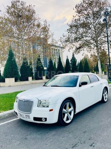 Chrysler 300C 2009, 179,000 km - 2.7 l - Gəncə