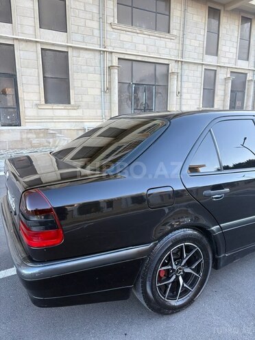 Mercedes C 220 1999, 295,000 km - 2.2 л - Sumqayıt