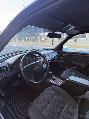 Mercedes C 220 1999, 295,000 km - 2.2 л - Sumqayıt