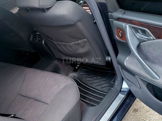 Mercedes E 240 1999, 331,000 km - 2.4 л - Bakı