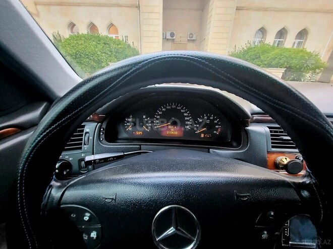 Mercedes E 240 1999, 331,000 km - 2.4 л - Bakı