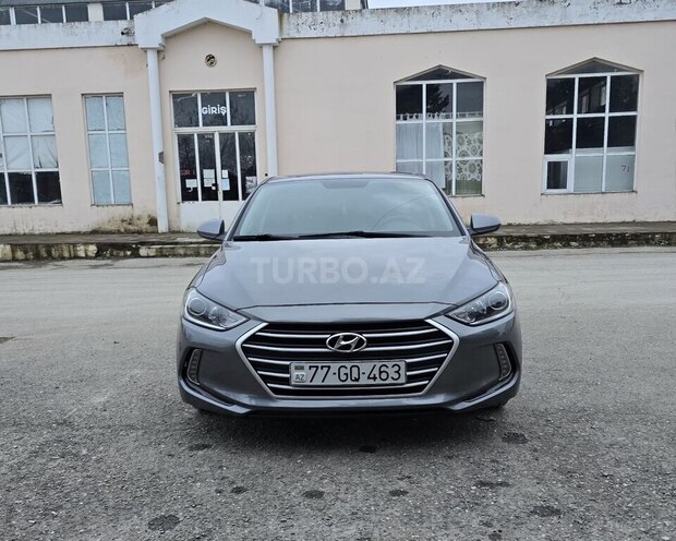 Hyundai Elantra-2