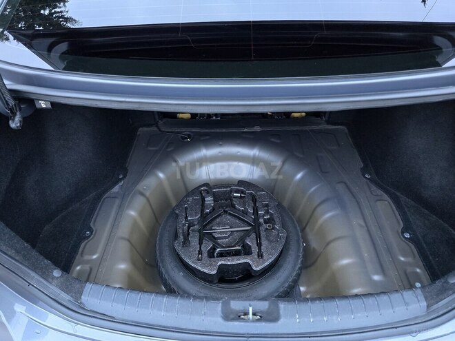 Hyundai Elantra-16