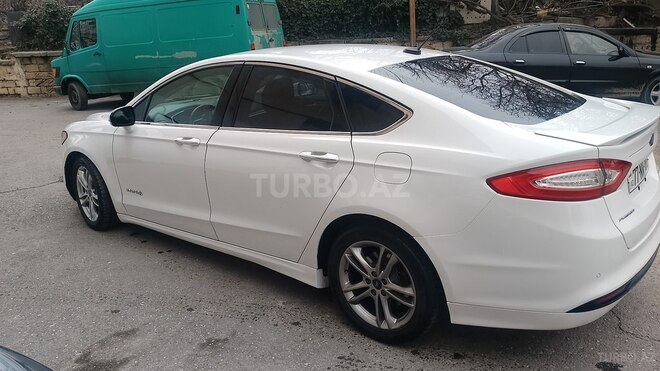 Ford Fusion (North America) 2015, 225,000 km - 2.0 л - Bakı