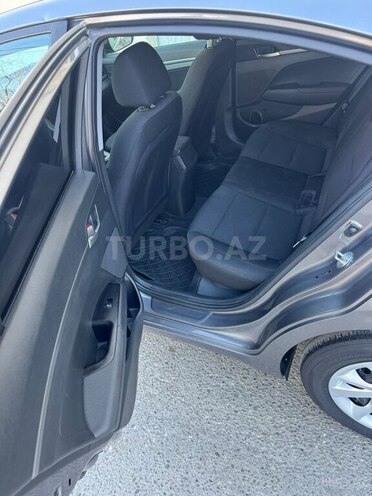 Hyundai Elantra 2019, 241,402 km - 2.0 л - Bakı