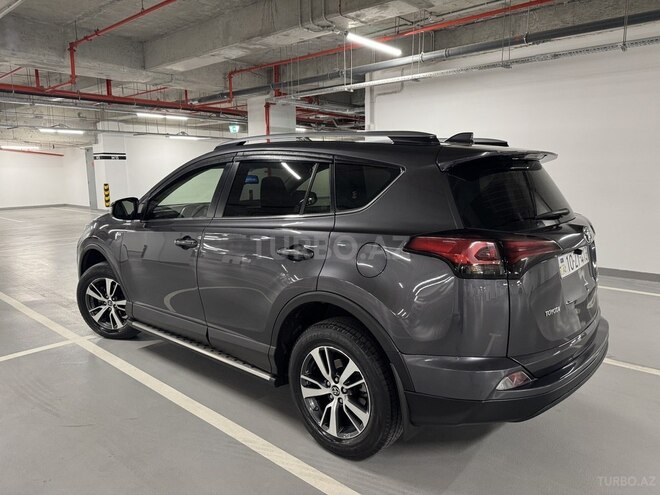 Toyota RAV4 2018, 107,000 km - 2.0 l - Bakı