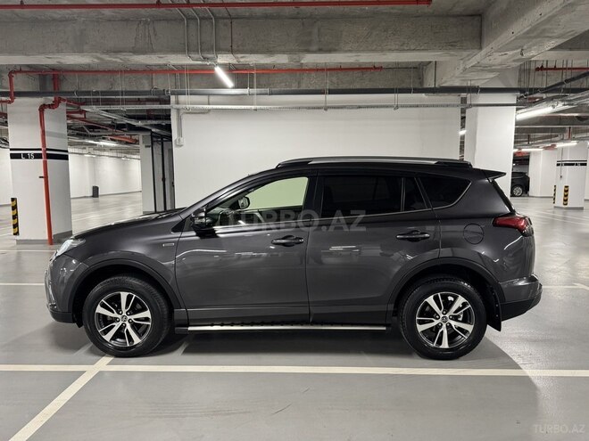 Toyota RAV4 2018, 107,000 km - 2.0 l - Bakı