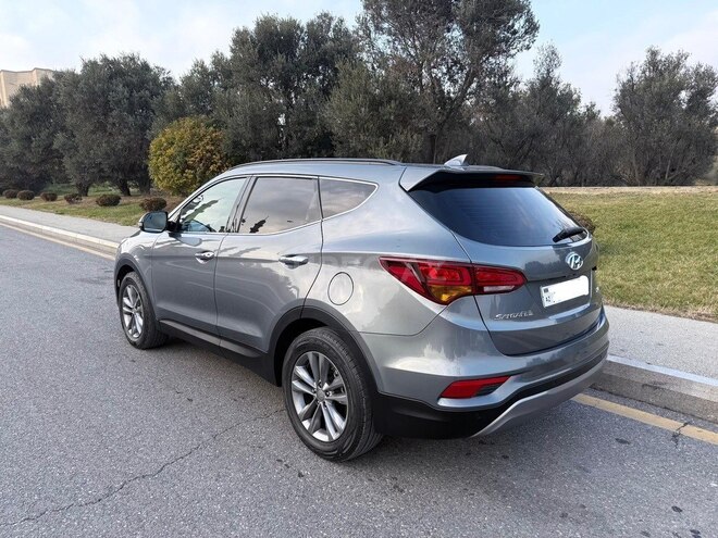 Hyundai Santa Fe 2017, 220,000 km - 2.0 l - Bakı