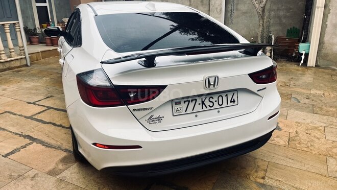 Honda Insight-3