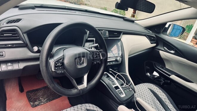 Honda Insight-2