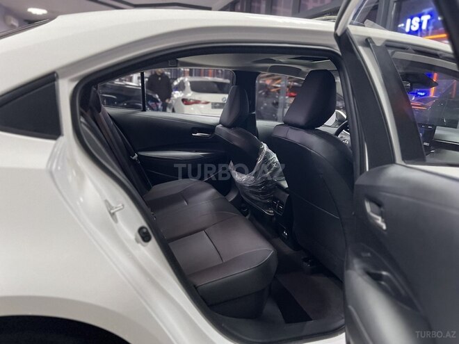 Toyota Corolla-11