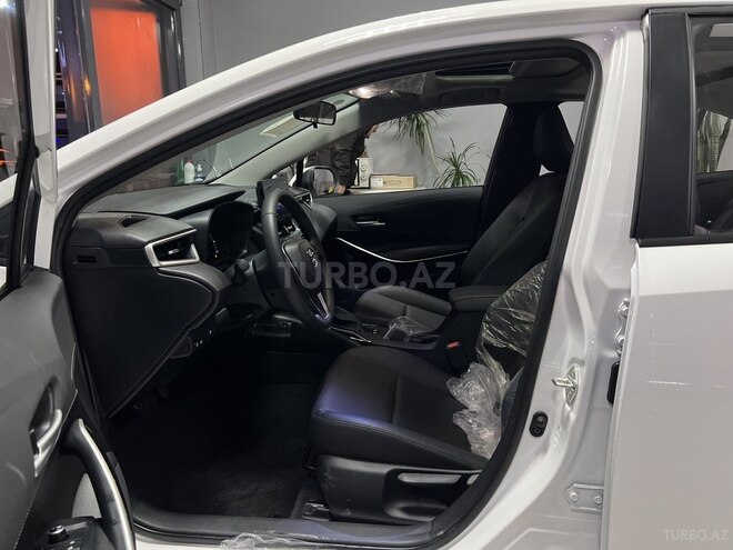 Toyota Corolla-13
