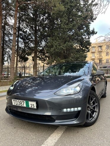 Tesla Model 3 2023, 37,000 km - 0.0 l - Bakı