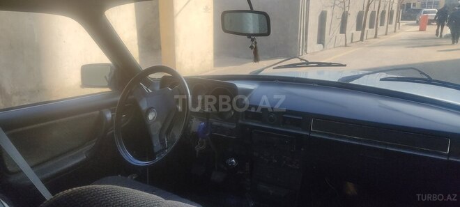 GAZ 24 1988, 100,000 km - 2.5 l - Sumqayıt