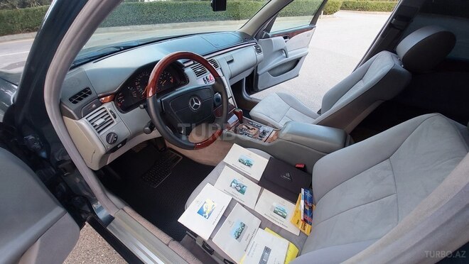Mercedes E 240 1999, 357,400 km - 2.4 l - Şəki