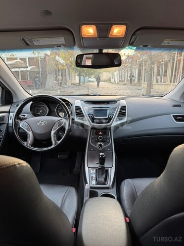 Hyundai Elantra 2015, 144,519 km - 1.8 l - Xaçmaz