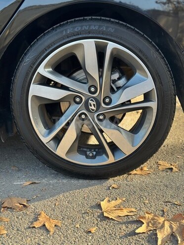 Hyundai Elantra 2015, 144,519 km - 1.8 l - Xaçmaz