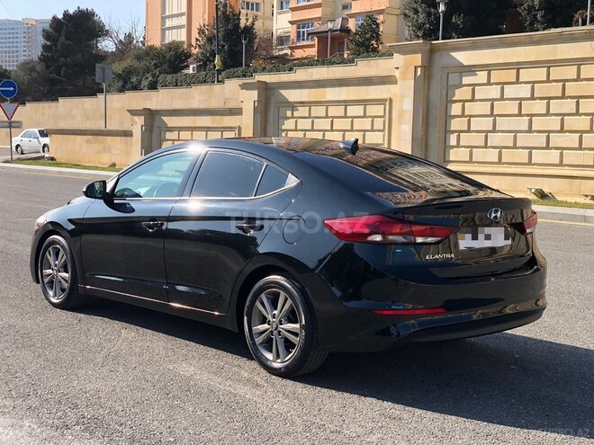 Hyundai Elantra 2017, 118,000 km - 2.0 l - Bakı