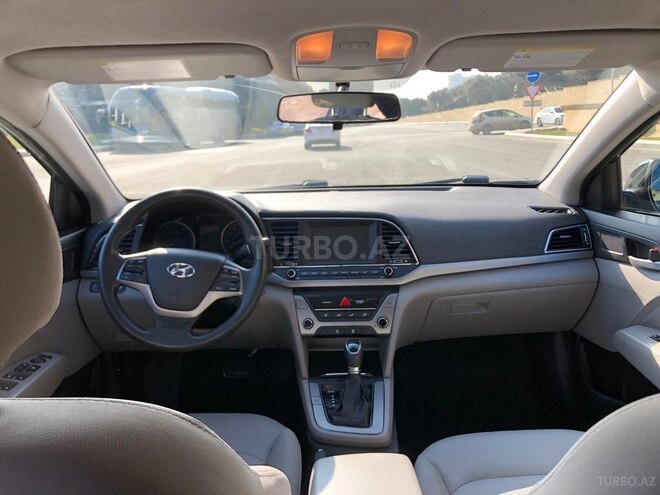 Hyundai Elantra 2017, 118,000 km - 2.0 l - Bakı