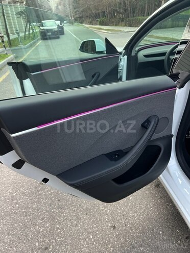 Tesla Model 3 2024, 6,300 km - 0.0 l - Bakı