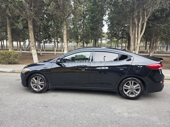 Hyundai Elantra 2018, 118,000 km - 2.0 l - Bakı